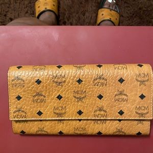 MCM wallet